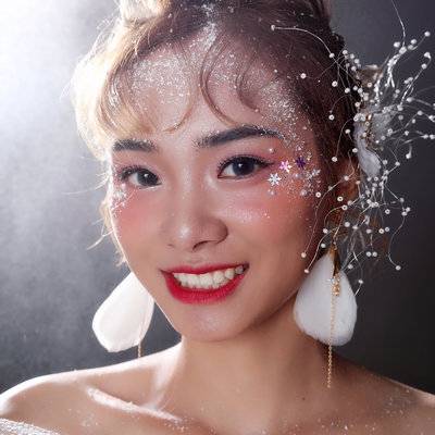 妆容模特