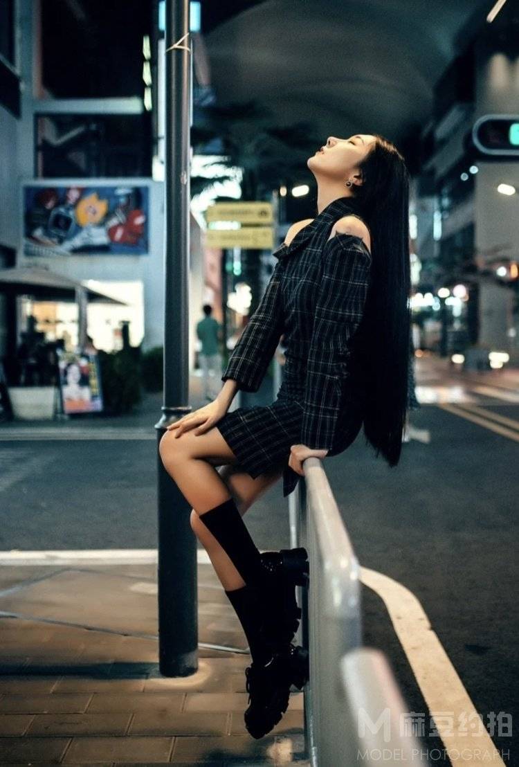 夜景模特