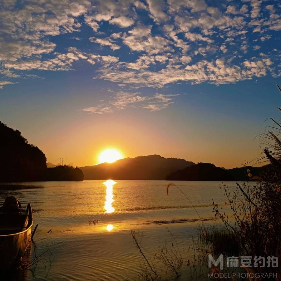 黑白模特