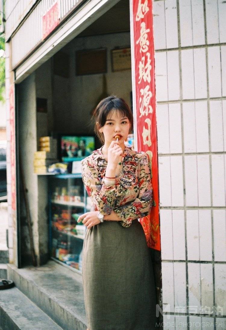 胶片模特