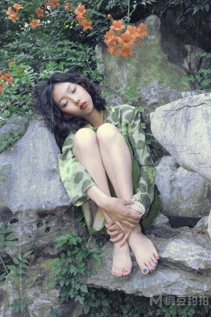 情绪模特