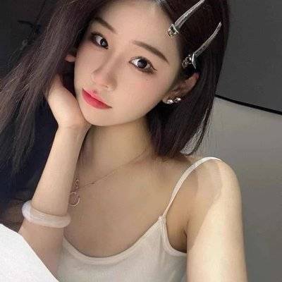 宝丽来模特