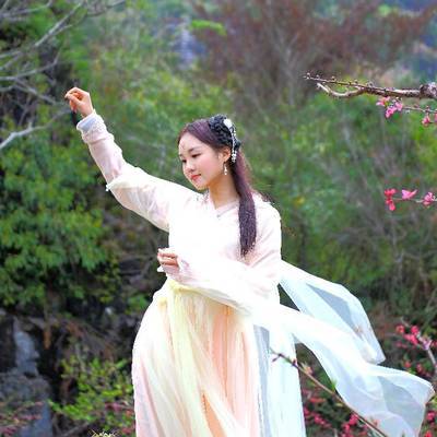 汉服模特