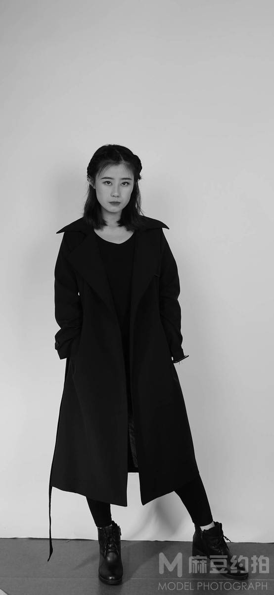 黑白模特