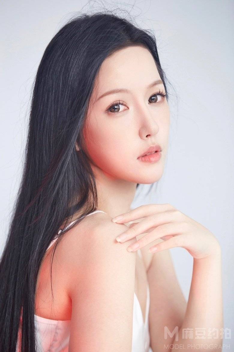 纪实模特