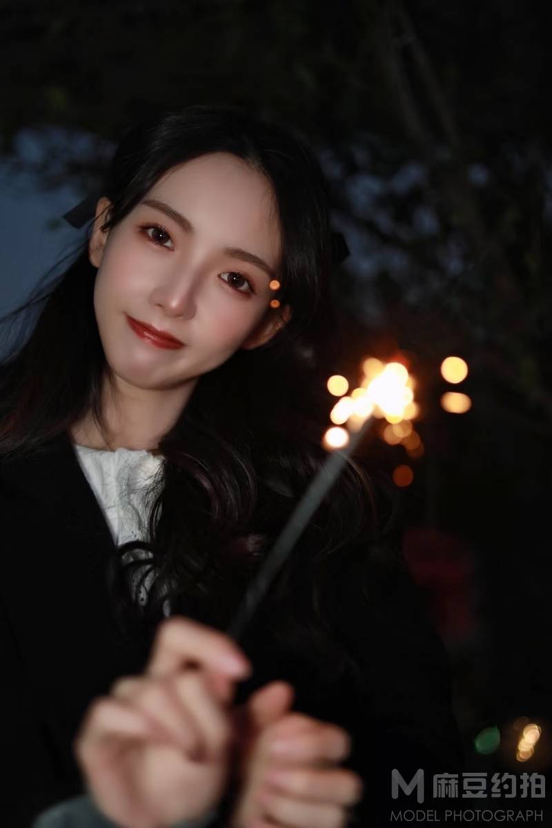 夜景模特