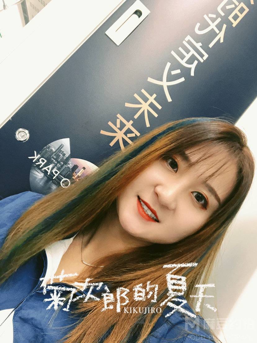 黑白模特