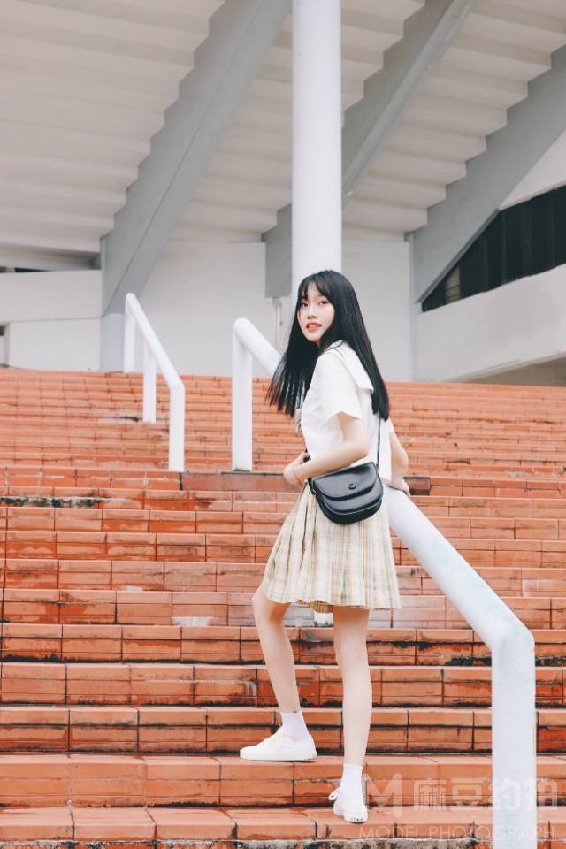 校园模特