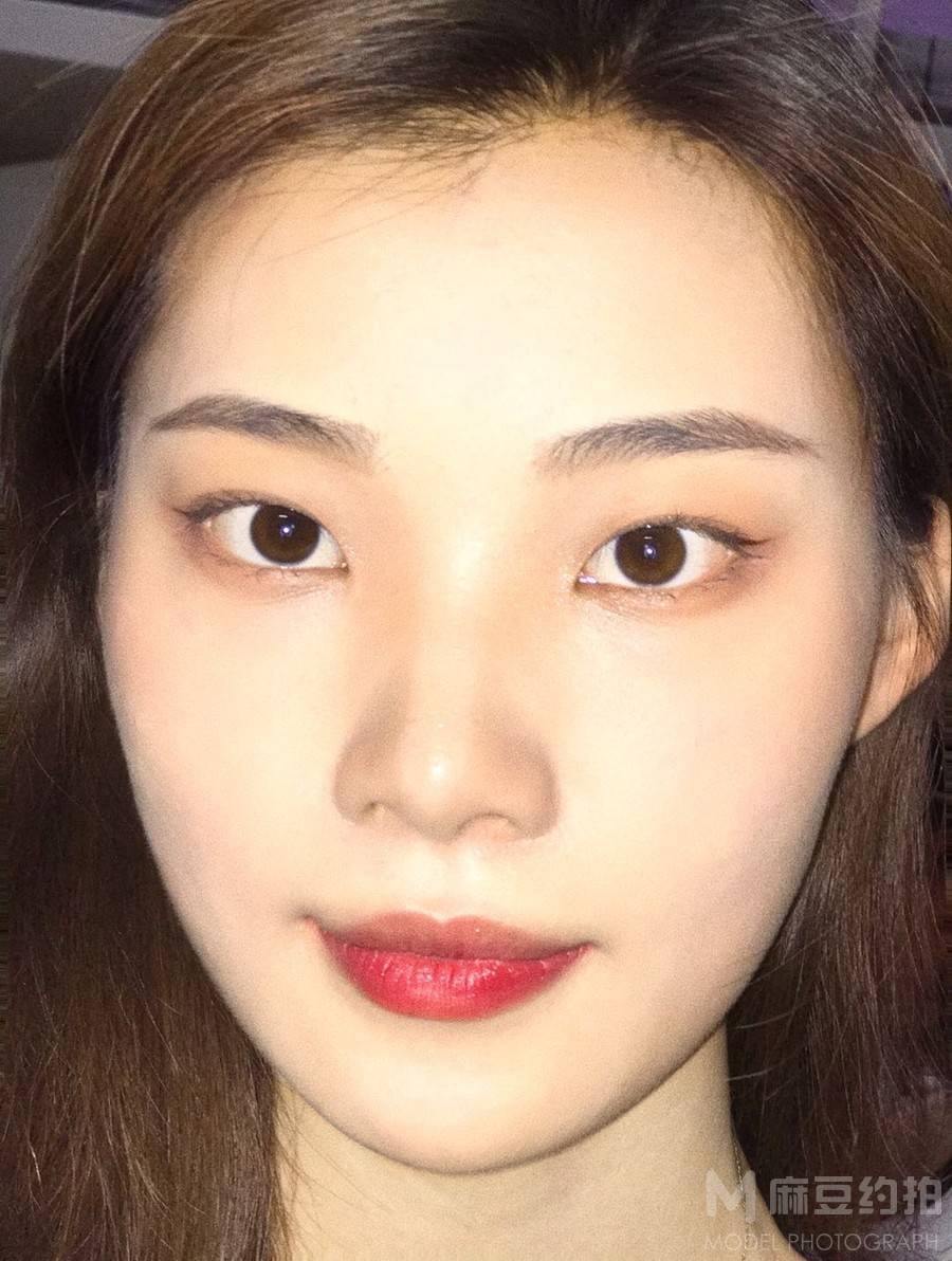 妆容模特