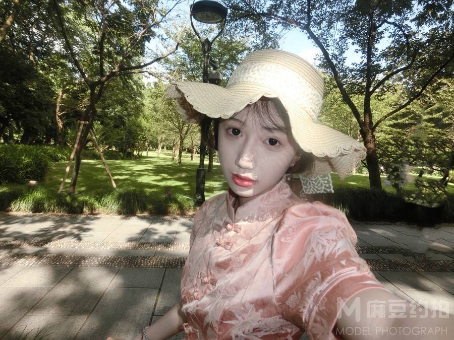校园模特