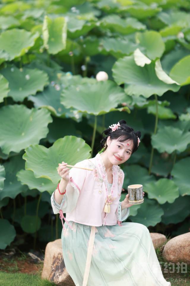 汉服模特
