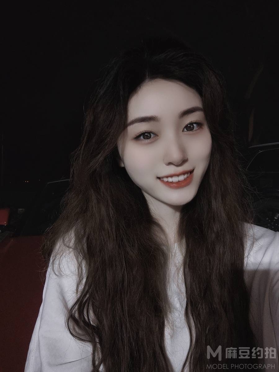 纪实模特