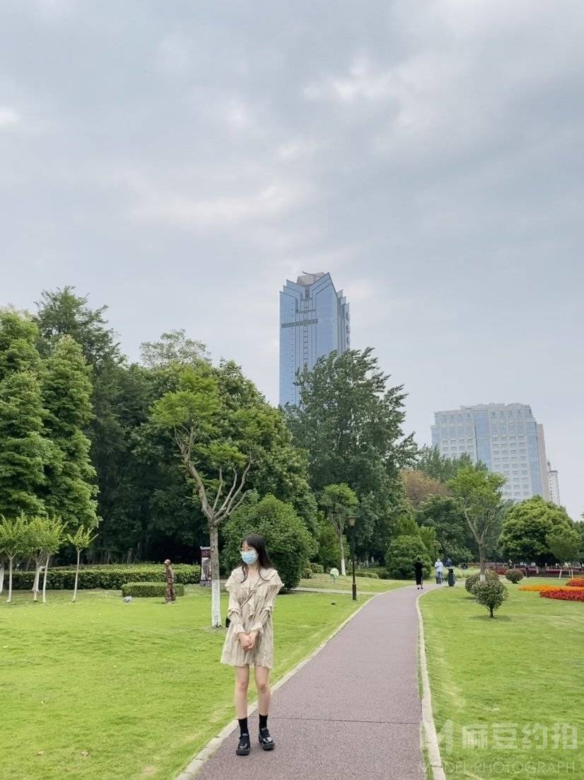 校园模特