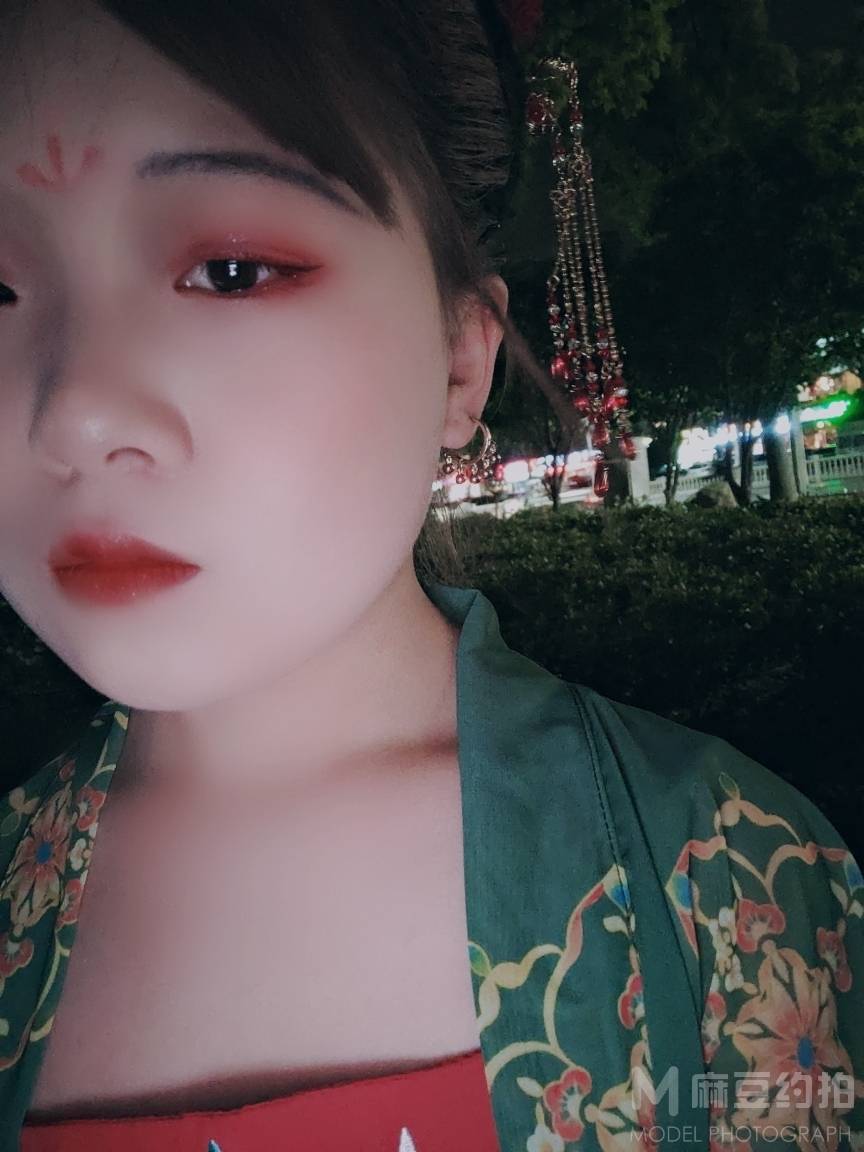 民国模特