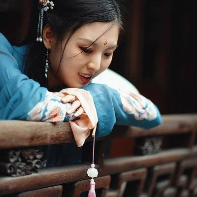 汉服模特