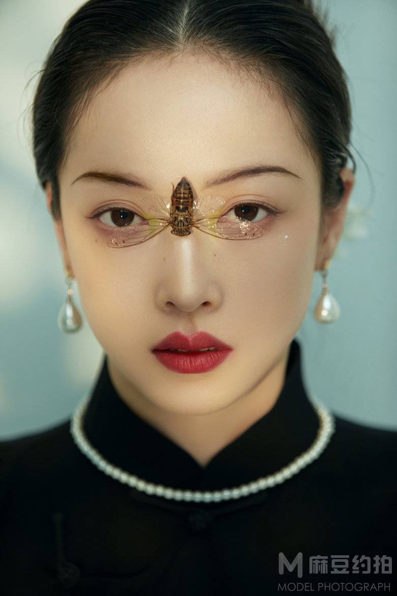 情绪模特