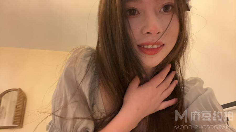 黑白模特