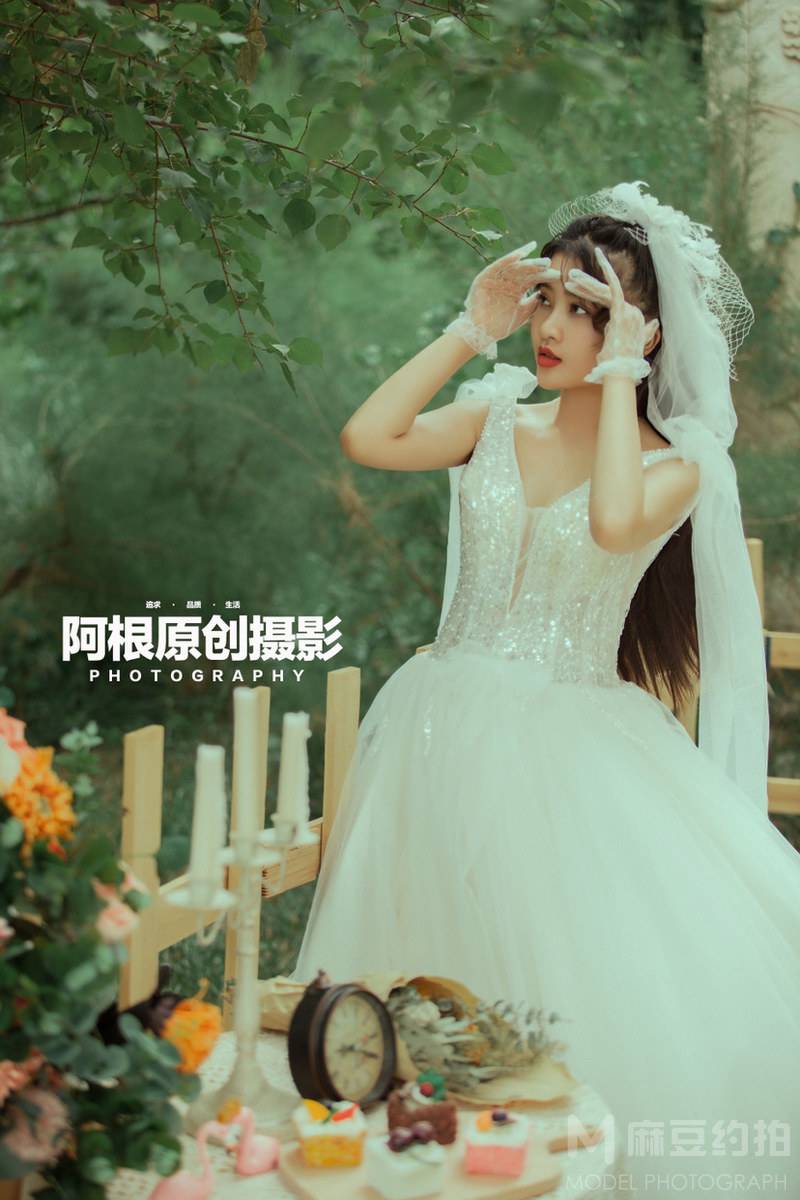 清新模特