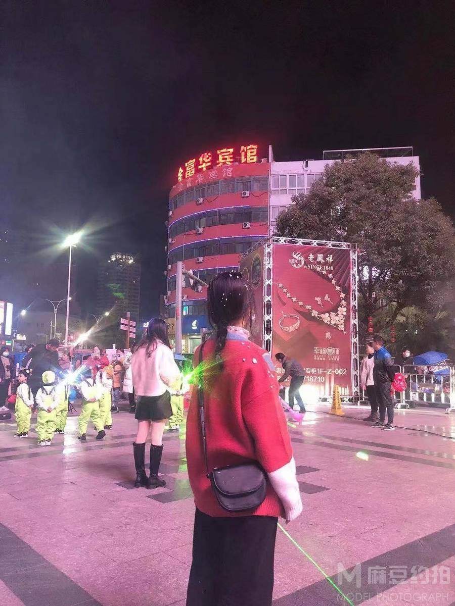 夜景模特