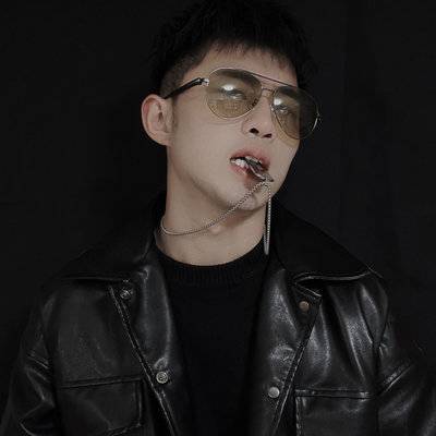 黑白模特