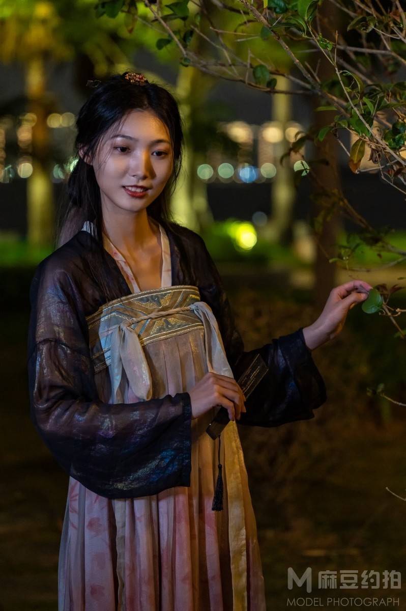 夜景模特
