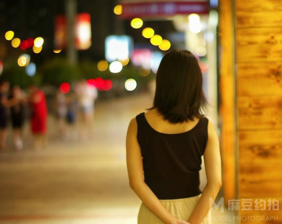 夜景模特