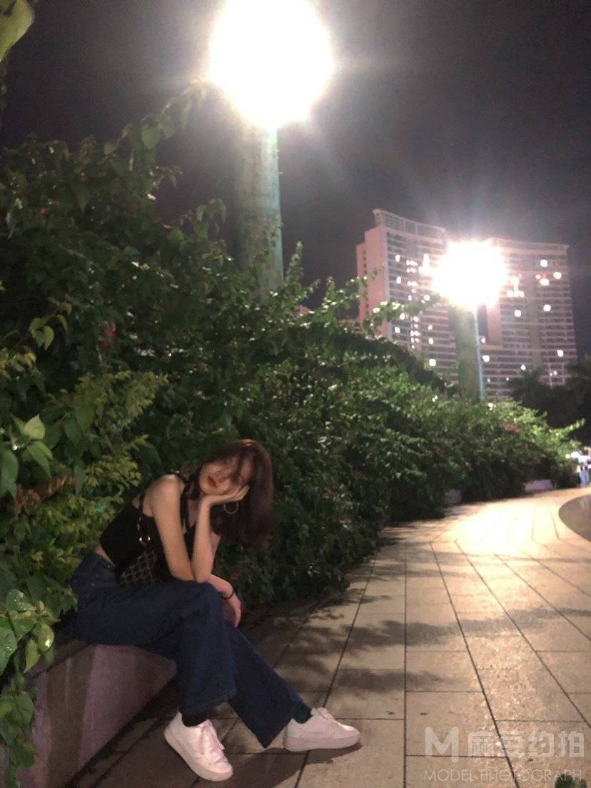 夜景模特