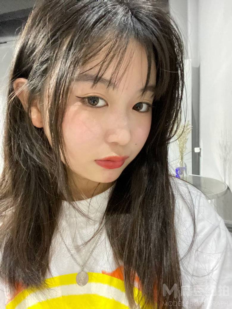 纪实模特