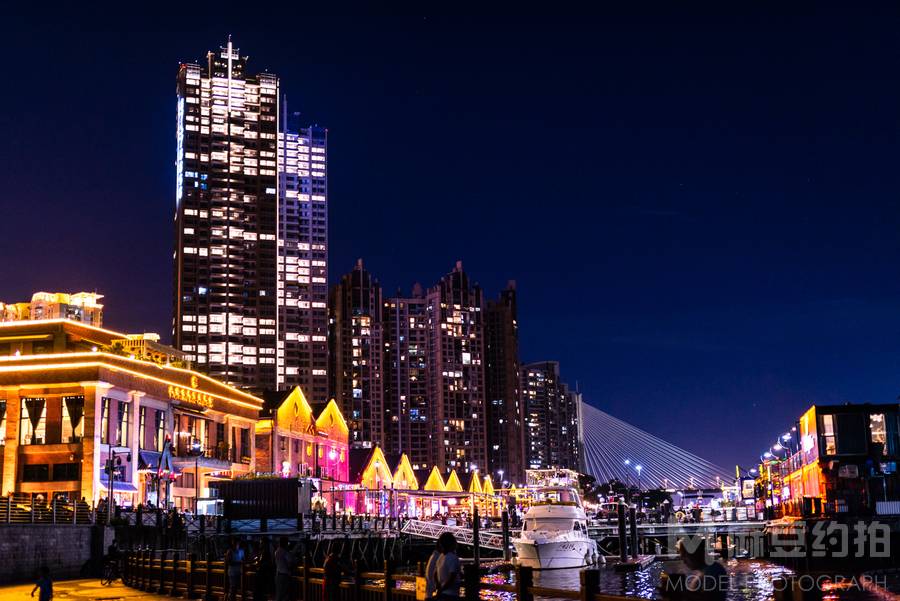 夜景模特