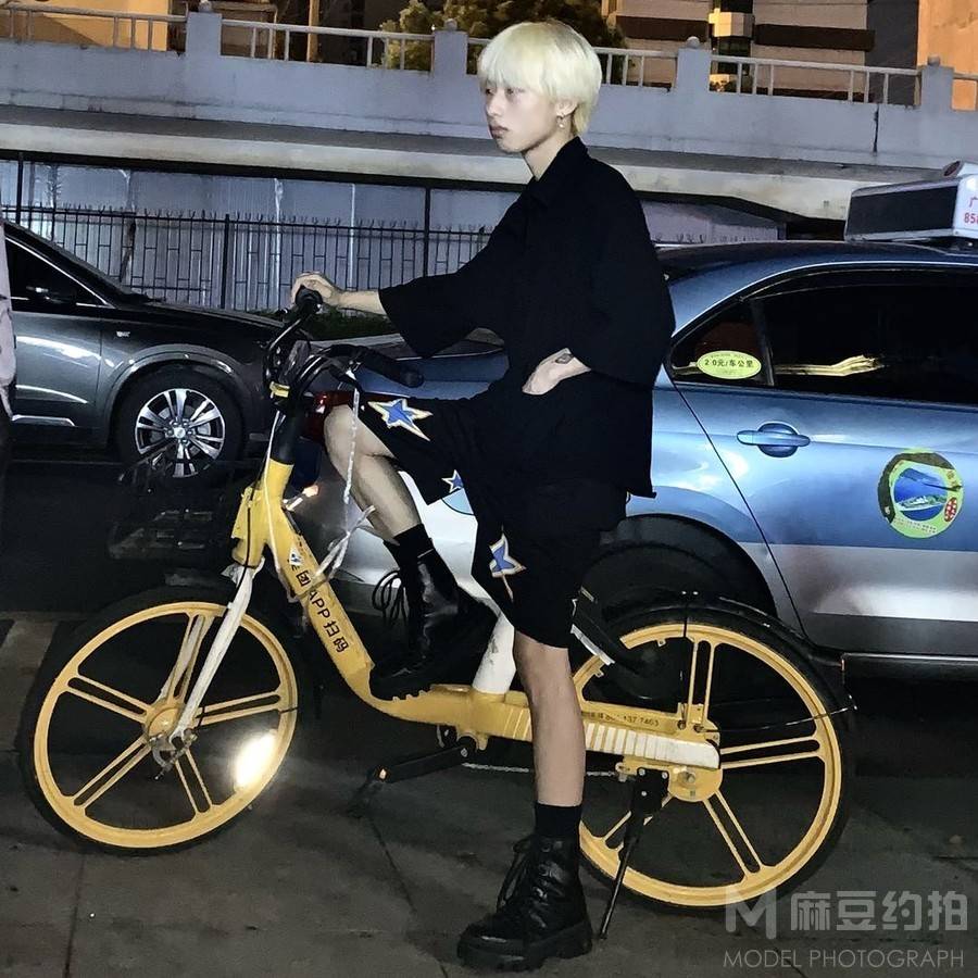 暗黑模特