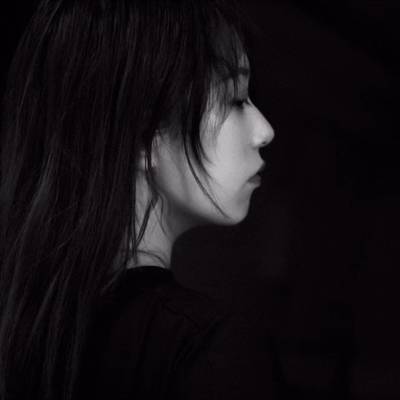 黑白模特