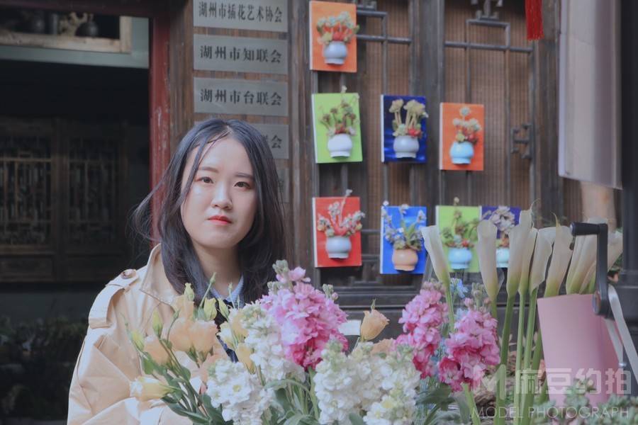 情绪模特