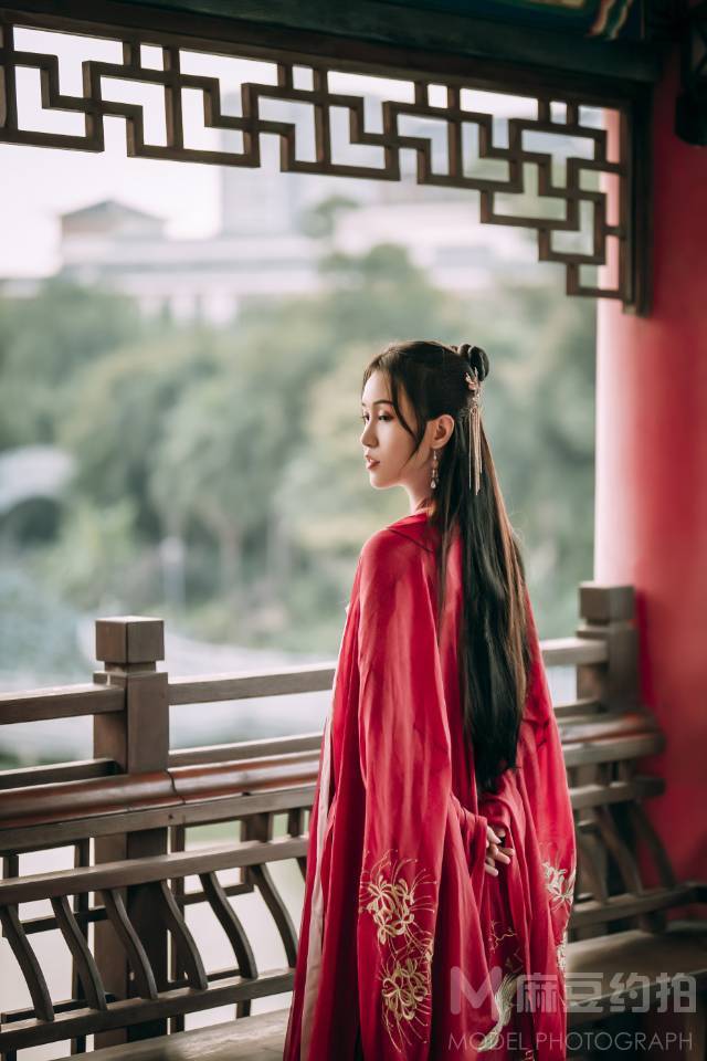 汉服模特
