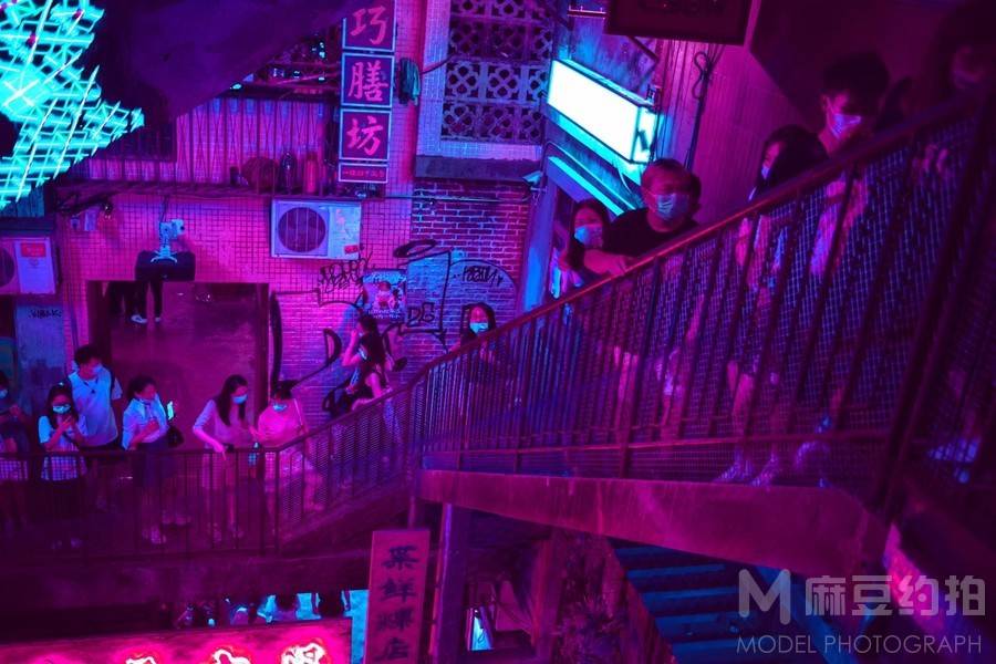 夜景模特