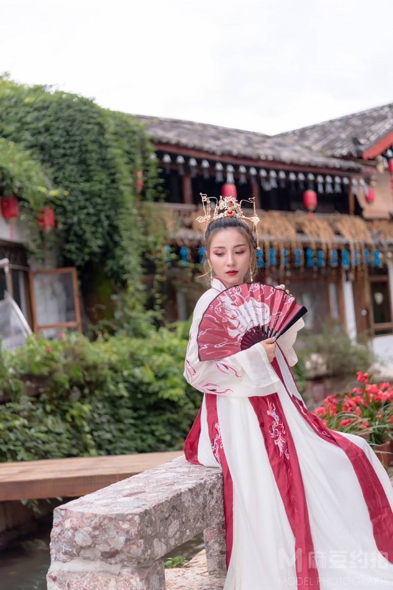 汉服模特