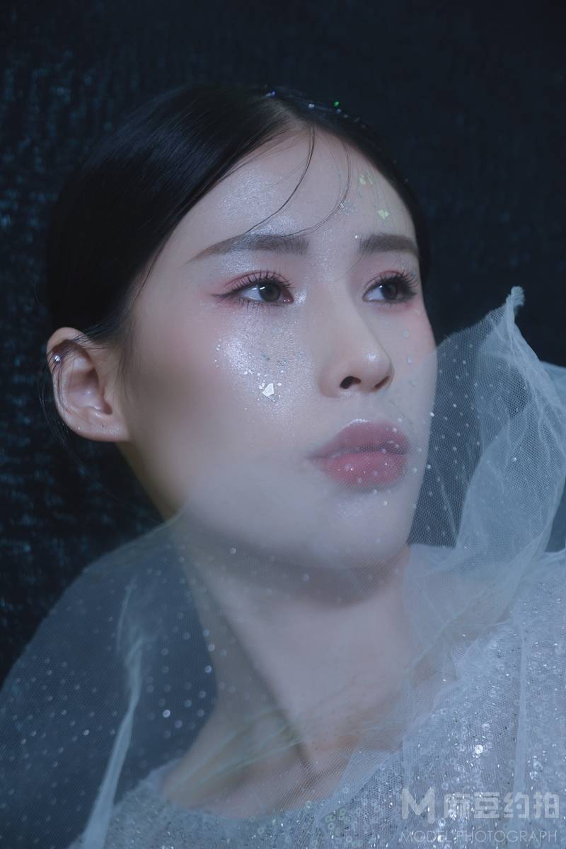 宝丽来模特