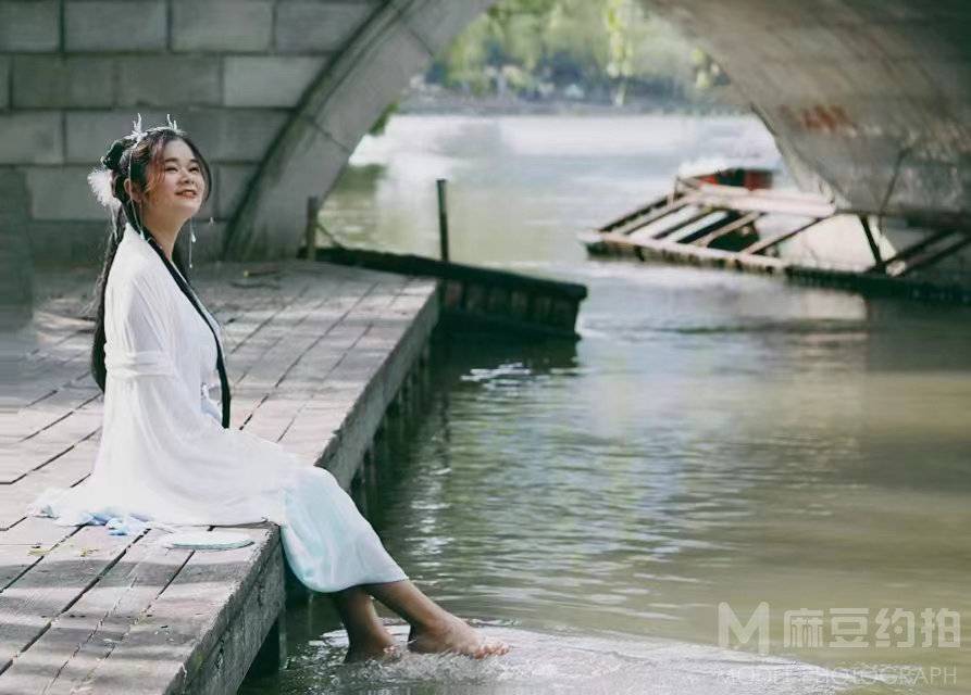 民国模特