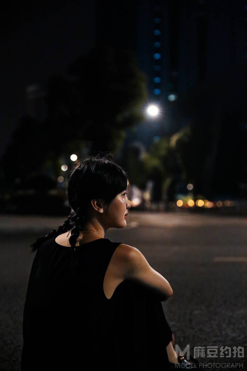 夜景模特