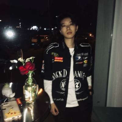 黑白模特