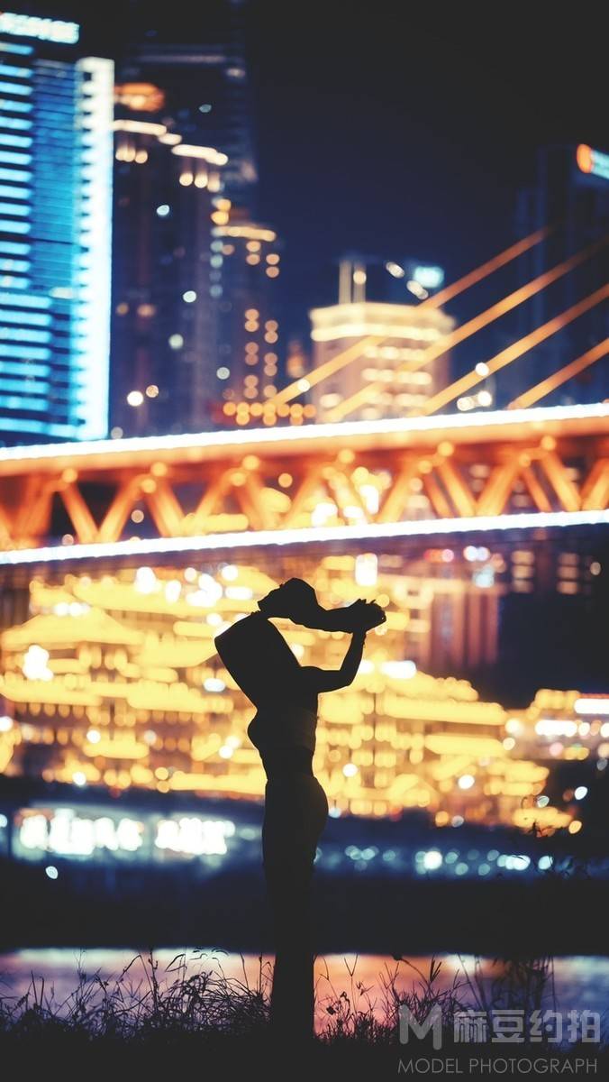 夜景模特