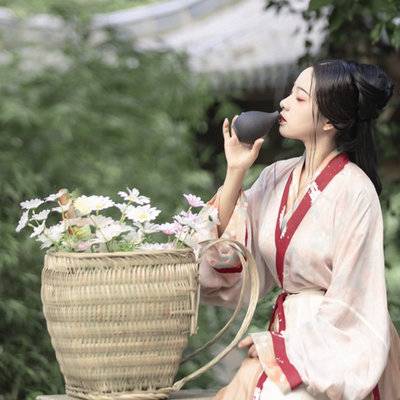 汉服模特