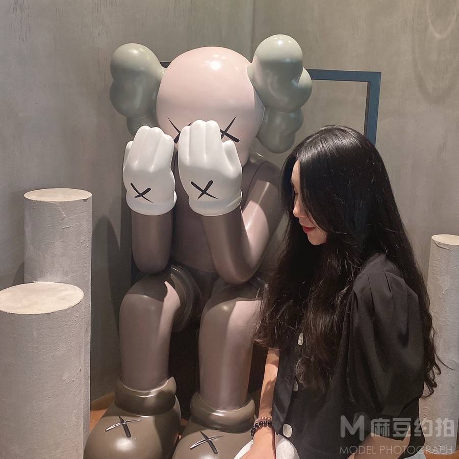 情绪模特