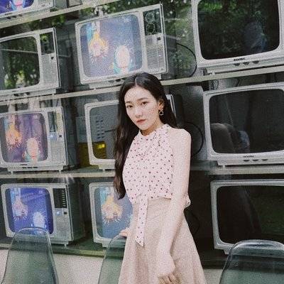 宝丽来模特