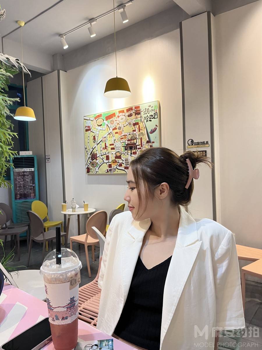 清新模特