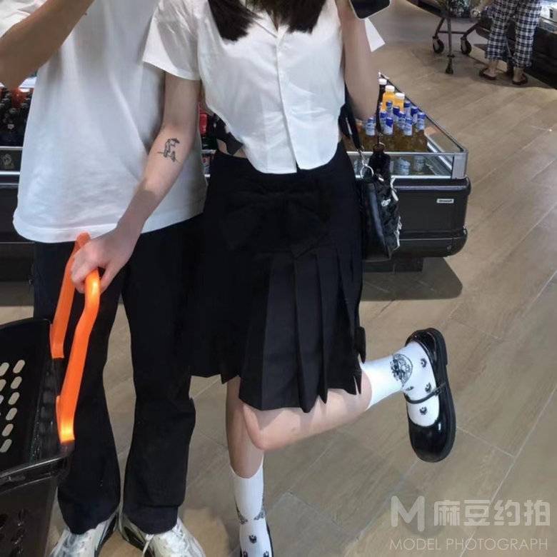 校园模特