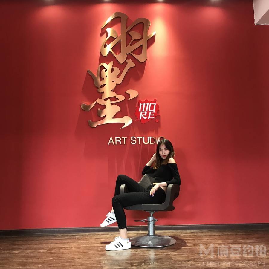 暗黑模特