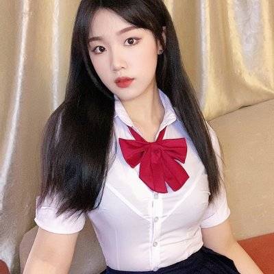 黑白模特