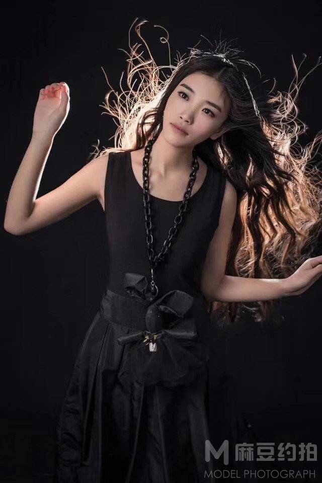 暗黑模特