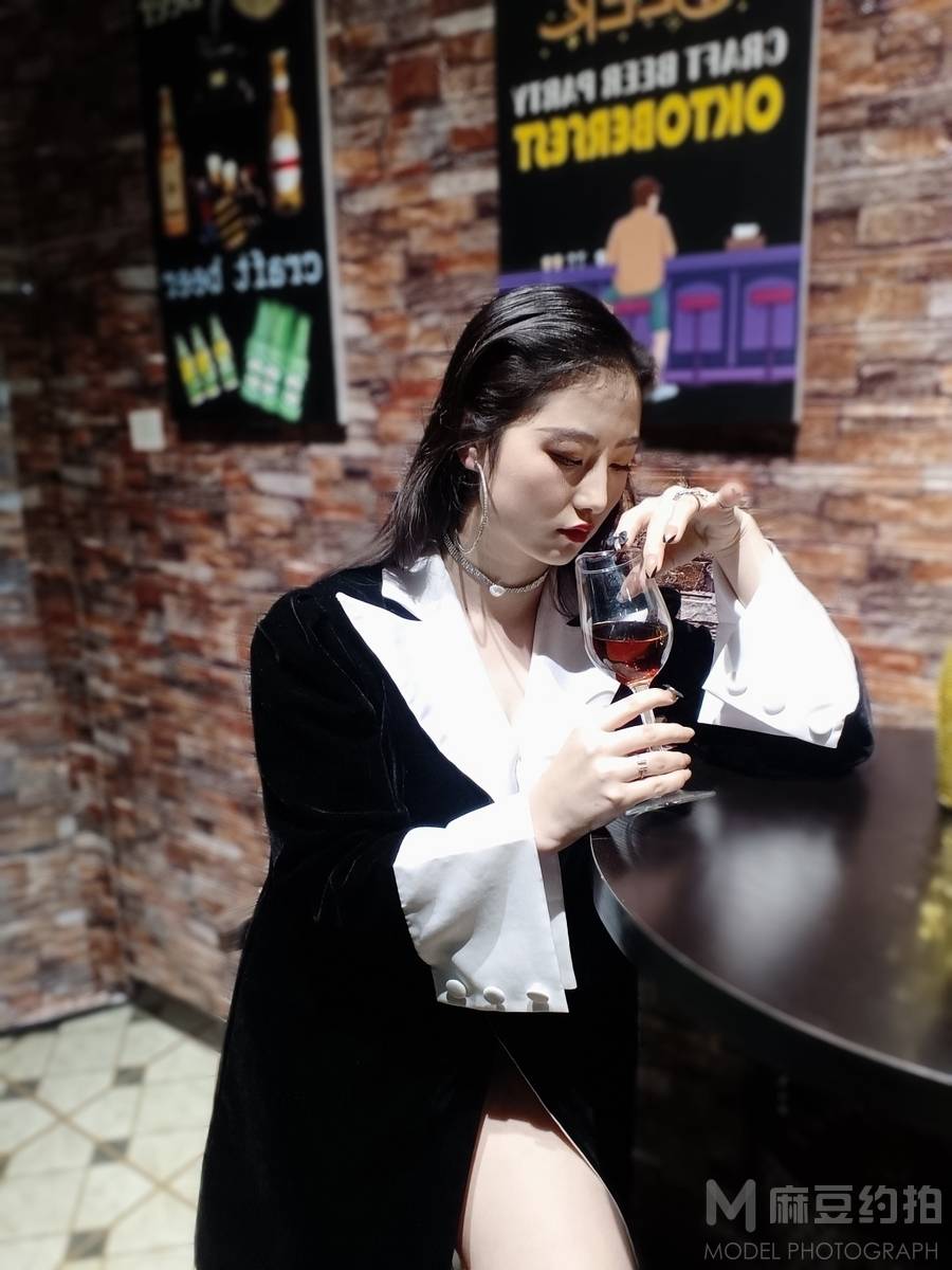 清新模特