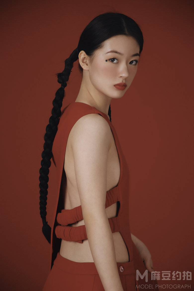 胶片模特